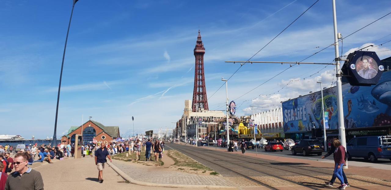 Coast Accommodation Station Road Apartments Blackpool Esterno foto