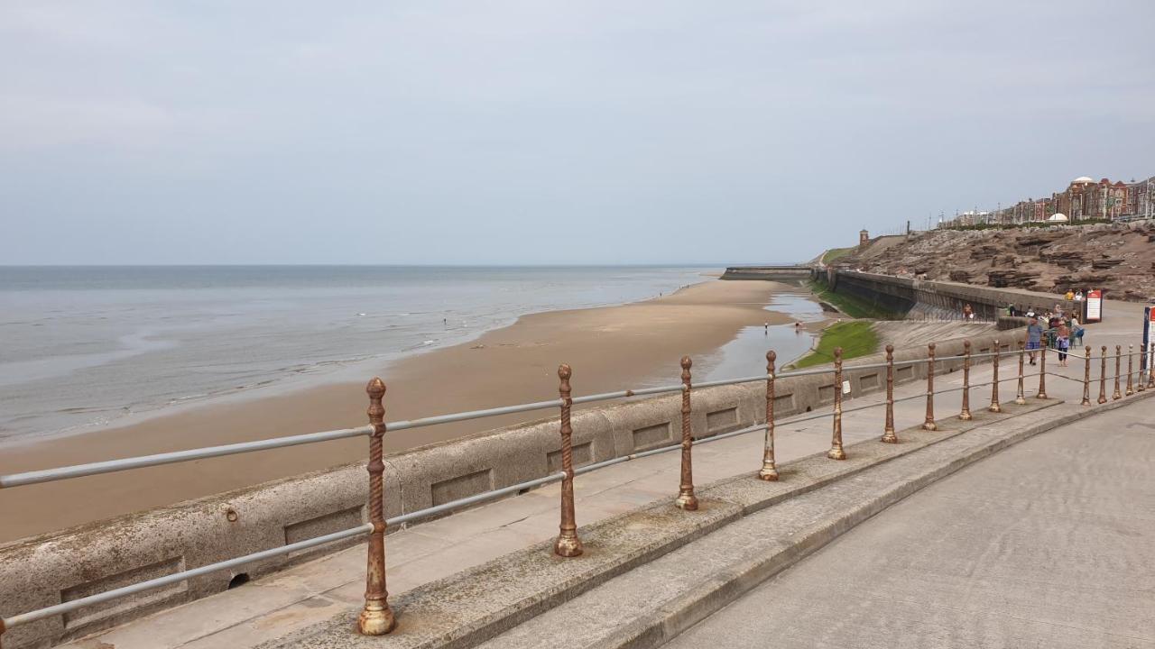 Coast Accommodation Station Road Apartments Blackpool Esterno foto