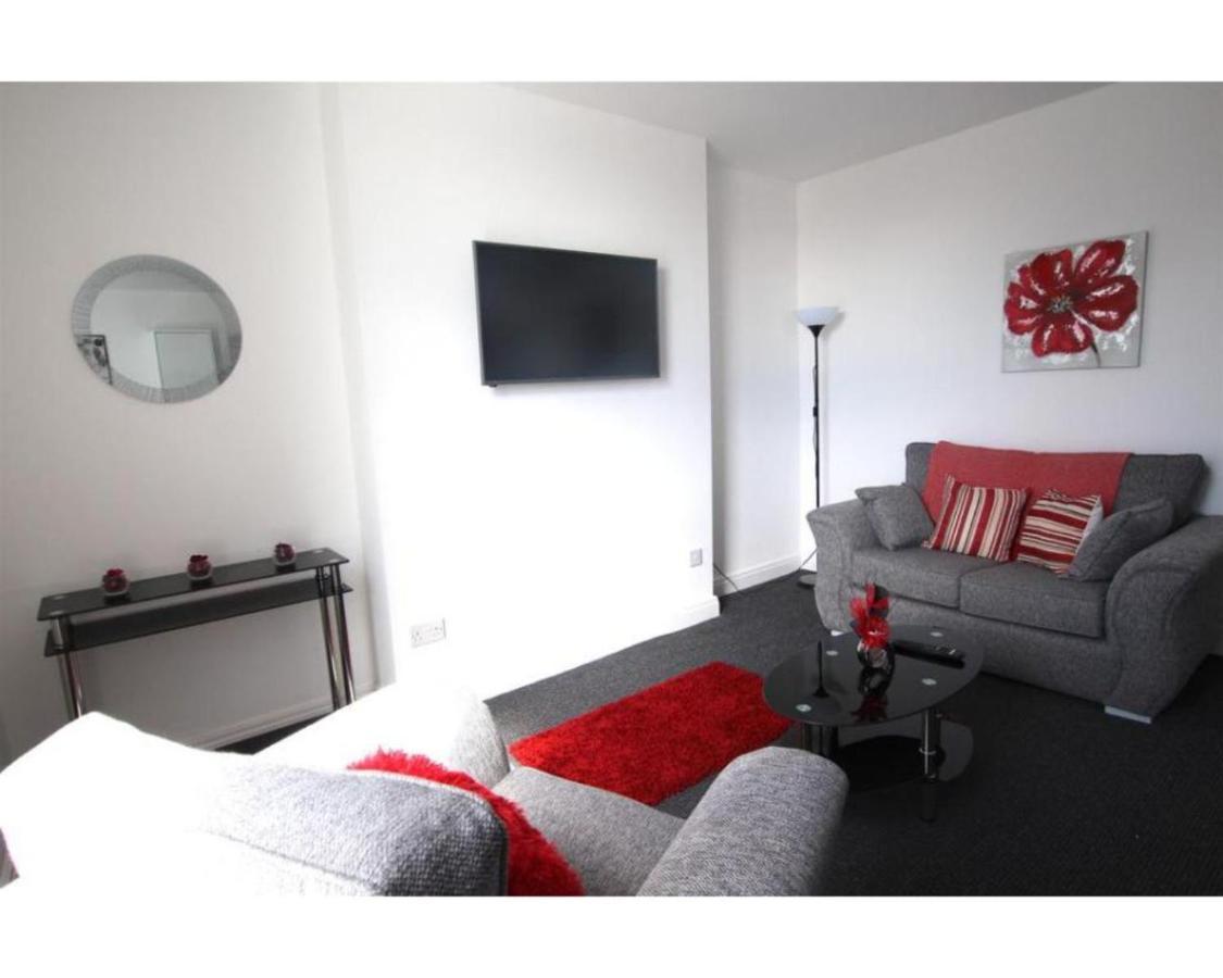 Coast Accommodation Station Road Apartments Blackpool Esterno foto